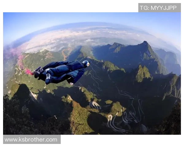 极限运动战术解析南京极限运动队的控制与协作体系探讨 极限运动战术解析南京极限运动队的控制与协作体系探讨