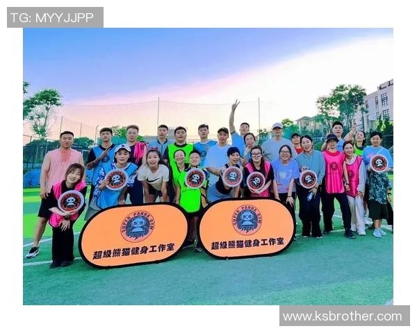 聚焦飞盘运动:探讨北京飞盘队的团队协作与默契培养之道 聚焦飞盘运动:探讨北京飞盘队的团队协作与默契培养之道