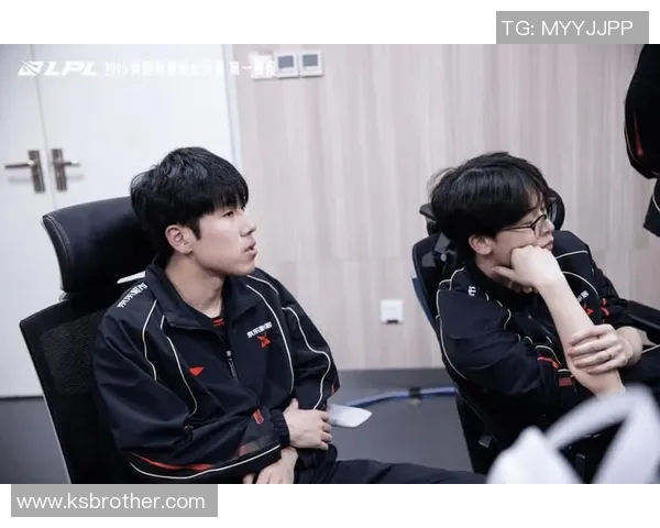 赛后复盘：分析WE与JDG在比赛中的团队配合与战术执行