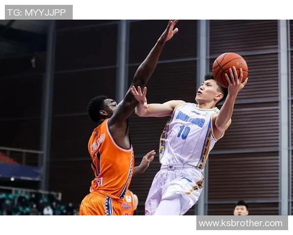 刘晓宇的奋斗历程与篮球梦想如何影响年轻一代运动员的成长与发展