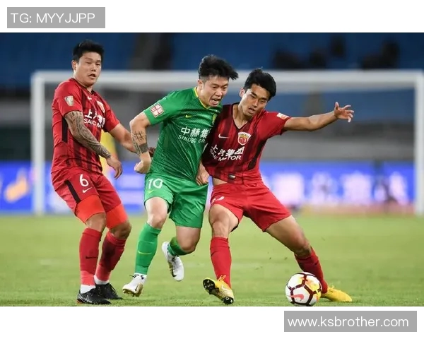 恒大与上港激战正酣精彩对决回顾及赛后分析