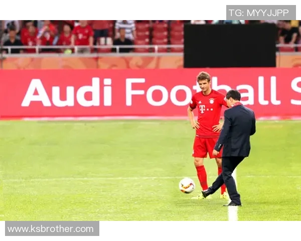 索尔亚与雅典的巅峰对决揭示足球战术与团队合作的魅力